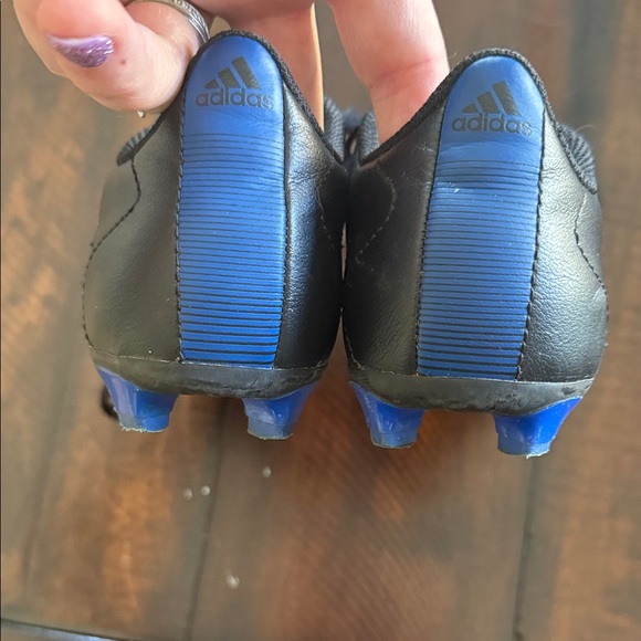 Adidas Kids Black and Blue Soccer Cleats - Picture 5 of 10